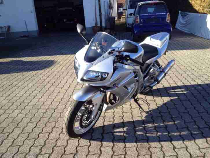 Suzuki SV1000S