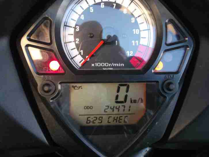 Suzuki SV650S in top Zustand