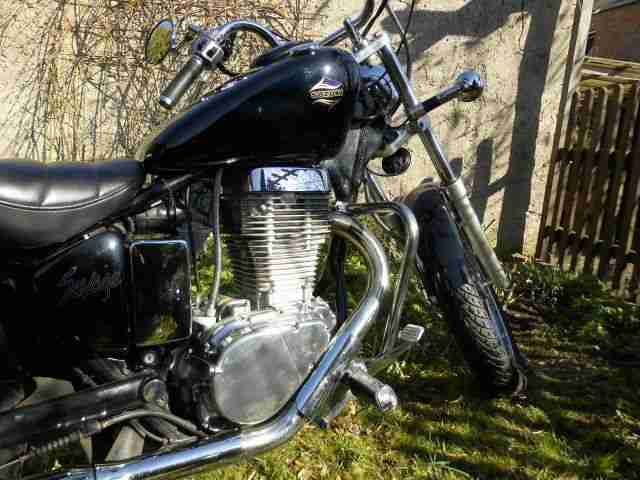 Suzuki Savage LS 650 (Chopper) Bauj. 06/94, 24 kW, km-St.29.000, Metal.- Schwarz