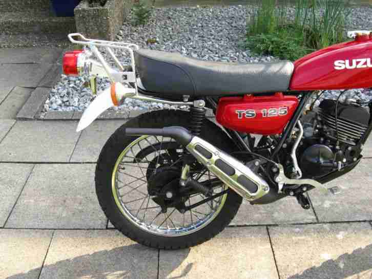 Suzuki TS 125, erste Serie, Oldtimer, EZ 1977, alle Papiere da, läuft, lesen