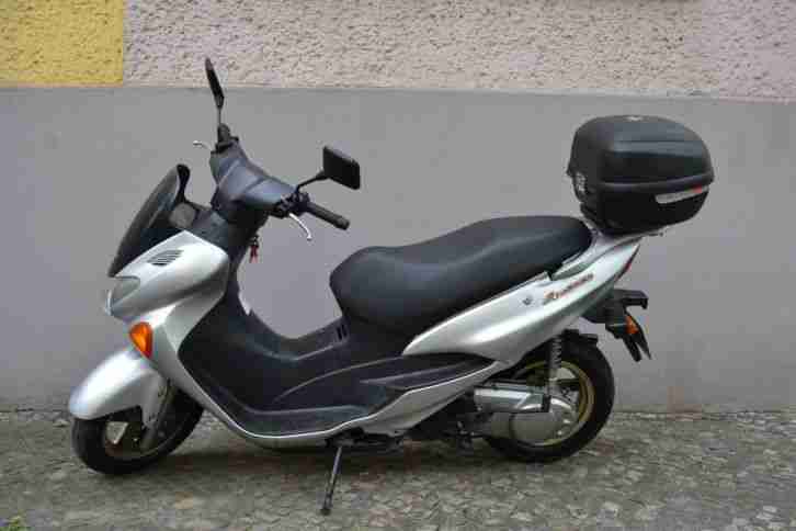 Suzuki UC 125