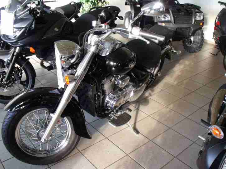 Suzuki VL 800 Neufahrzeug vom Suzuki Vertragshändler