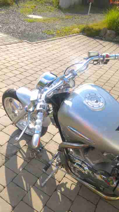 Suzuki VS 1400 Intruder Custombike