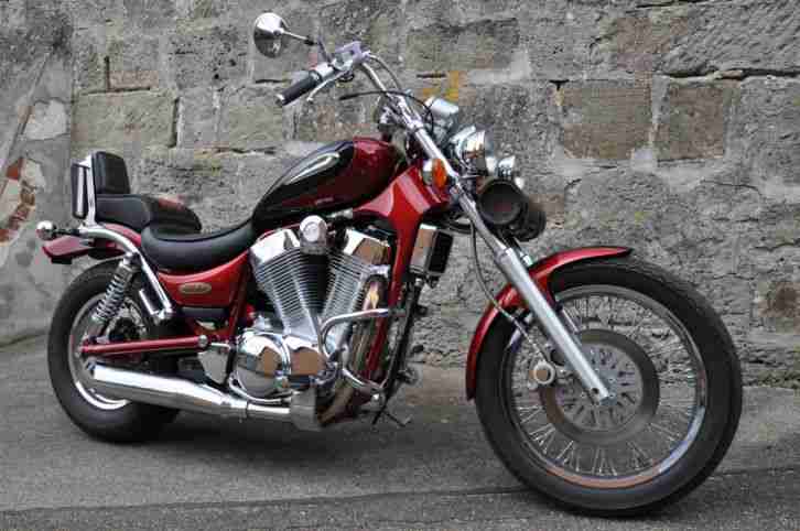 Suzuki VS 1400 Intruder Top Zustand UNFALLFREI 4612 KM