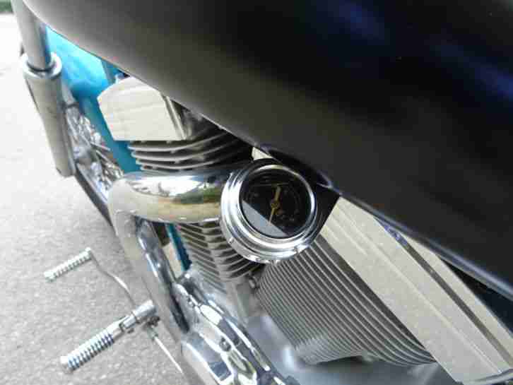 Suzuki VS 1400 US 4-Gang Intruder Custom Bike