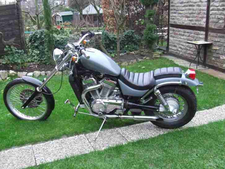 Suzuki VS 800 Intruder AME Chopper Projekt Umbau Bobber