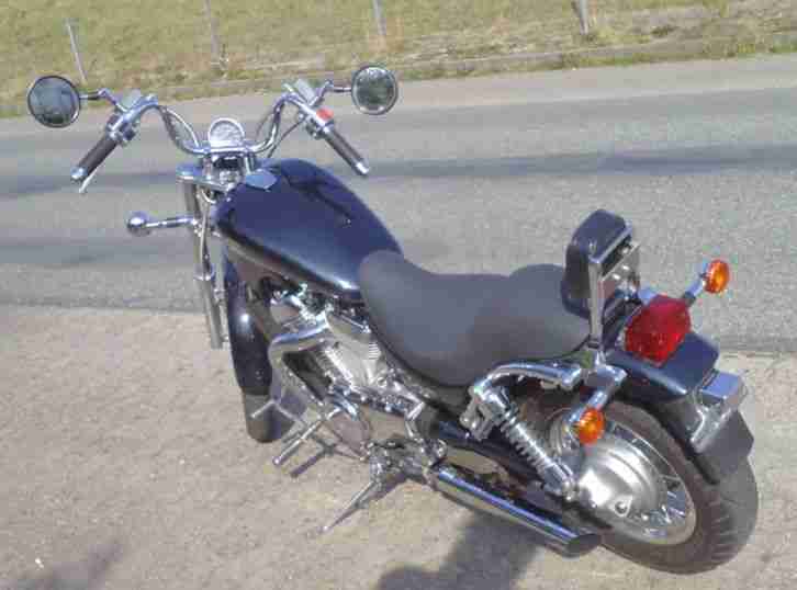 Suzuki VS 800 Intruder Vorverlegte Fußrasten, 23100km, durchgehende Sitzbank