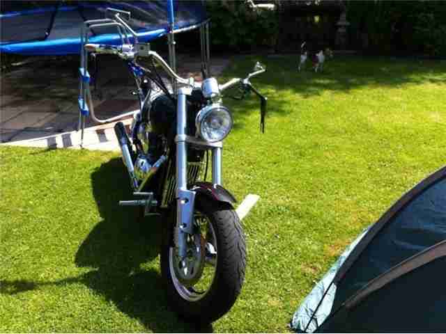 Suzuki VZ 800 Marauder Top Zustand