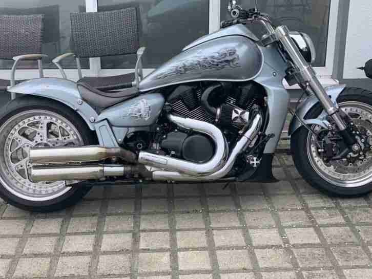Suzuki VZR 1800 300er Hinterreifen komplett Umbau von H&B
