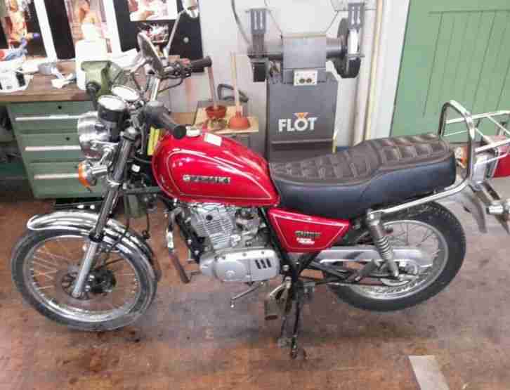 Suzuki gn 125