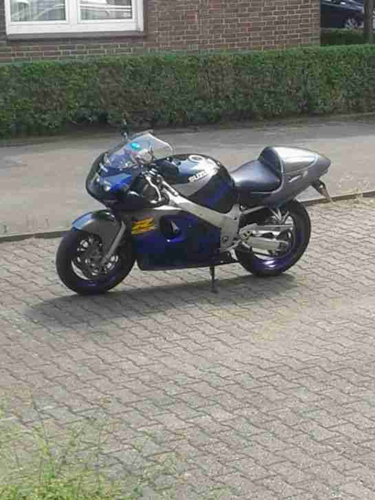 Suzuki gsxr 600 srad