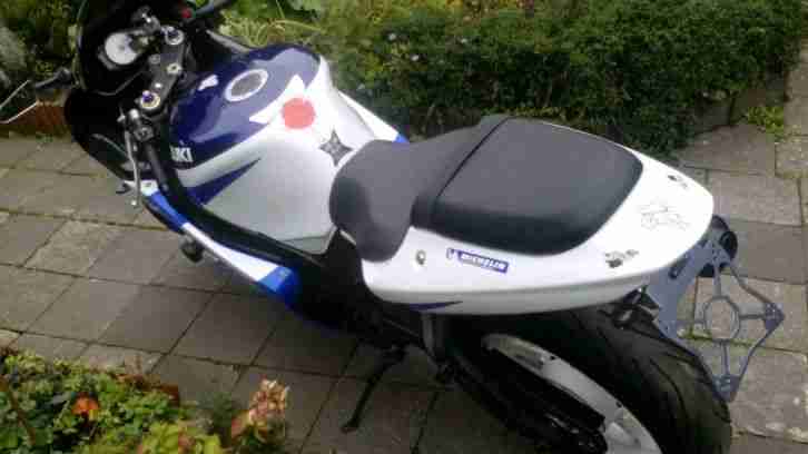 Suzuki gsxr 750