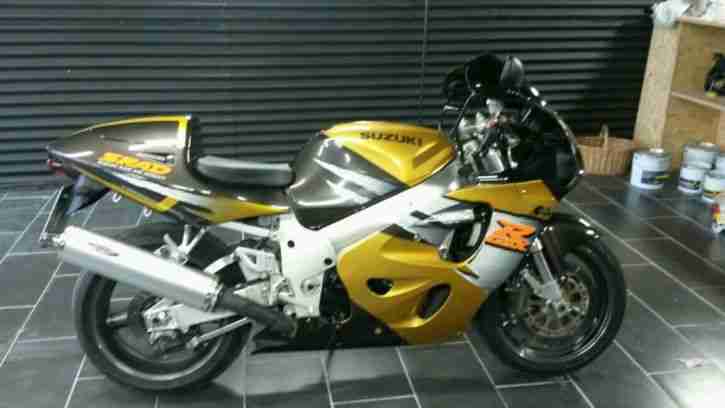 Suzuki gsxr 750 srad