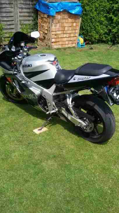 Suzuki gsxr750 140Ps