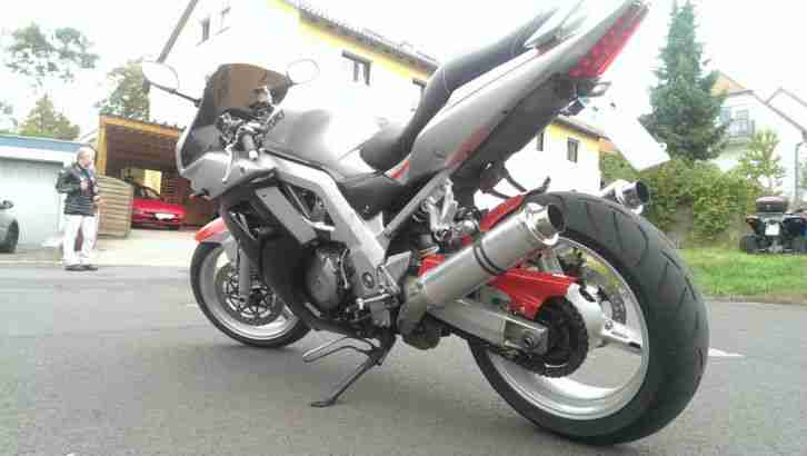 Suzuki sv 1000s