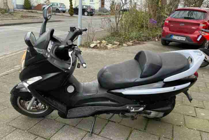 Sym GTS 125 mit Alarmanlage