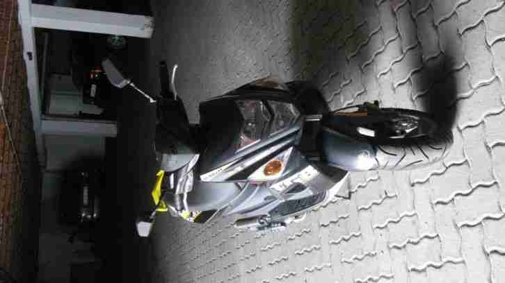 TGB Bullet RS Roller schwarz - gelb