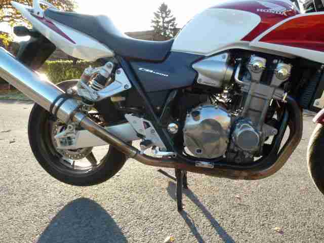 TOP CB 1300 SA EZ09/10, 26610km, TÜV 03/18 ABS,Scorpion Auspuff, Superbikelenker