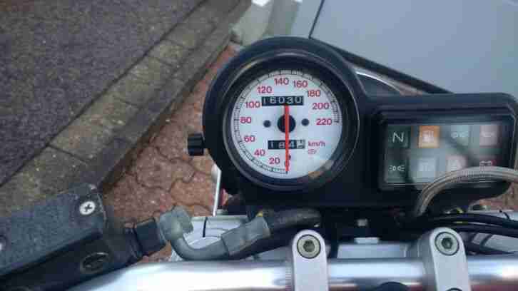 TOP Ducati 900 Monster - 16.000km - 2 Vorbesitzer - Inspektion