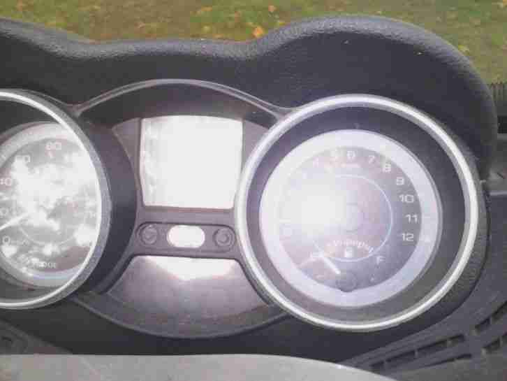 TOP GEPFLEGTER PIAGGIO MOTORROLLER 125er 545km gelaufen BAUJAHR 2008 TÜV NEU