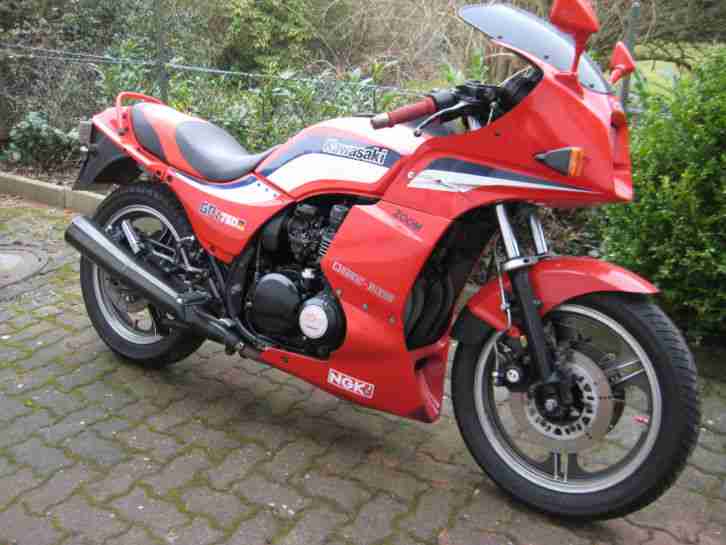TOP !!! KAWASAKI GPZ 750 UT - Sammlerstück !!!!