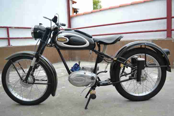 TRIUMPH BDG 125 1957 Oldtimer