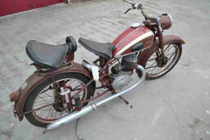 TRIUMPH BDG 125 - Oldtimer