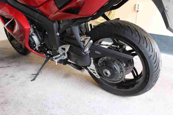 TRIUMPH SPRINT ST 1050 -TESTSIEGER -