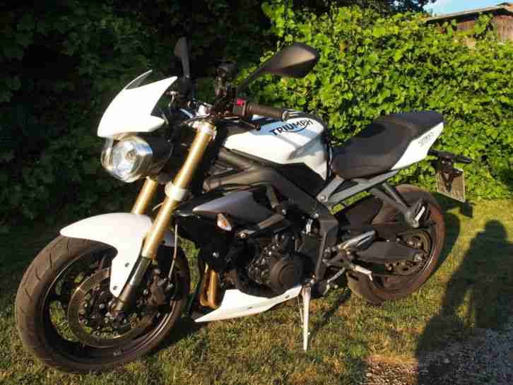 Street Triple 675 ABS; BJ 2014; 5.300