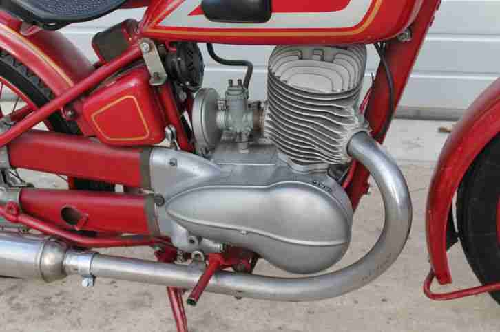 TRIUMPH TWN BDG 250 STARRAHMEN