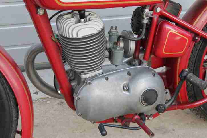 TRIUMPH TWN BDG 250 STARRAHMEN