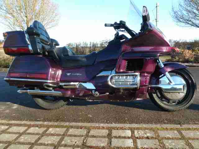 Top Honda Goldwing 1500GL SE,TÜV 12/18 unfallfrei, neue Reifen, guter Zustand,