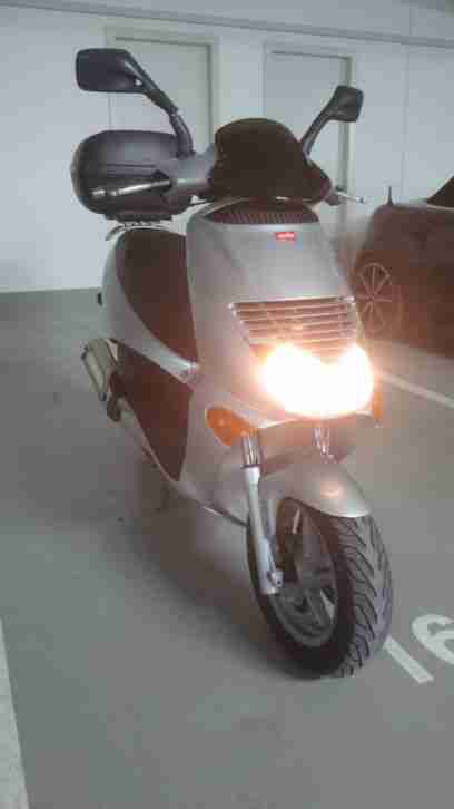 Top Roller Aprilia SR 125 Leonardo