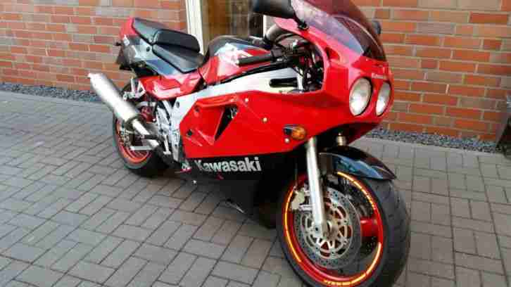 Top gepflegte Kawasaki 750 ZXR