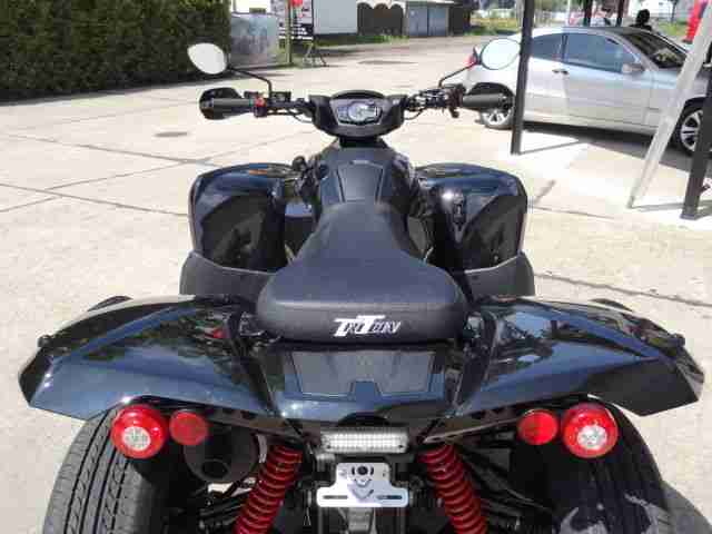 Triton Defcon RS 700 LOF EFI Roadster incl 1 Jahr Bike Garantie