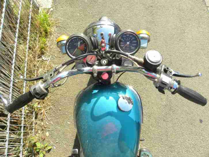 Triumpf 750 T 150 R Trident