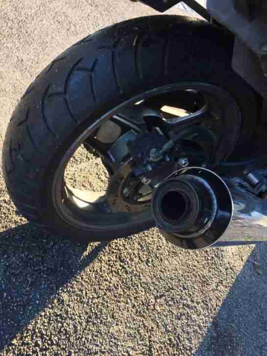 Triumph 900 Sprint T300 mit Koffer und Topcase