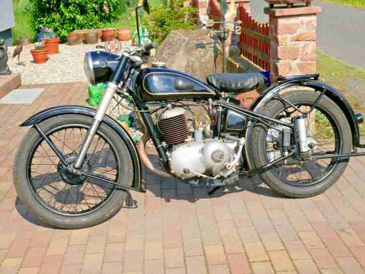 Triumph BDG 250 H Baujahr 1951