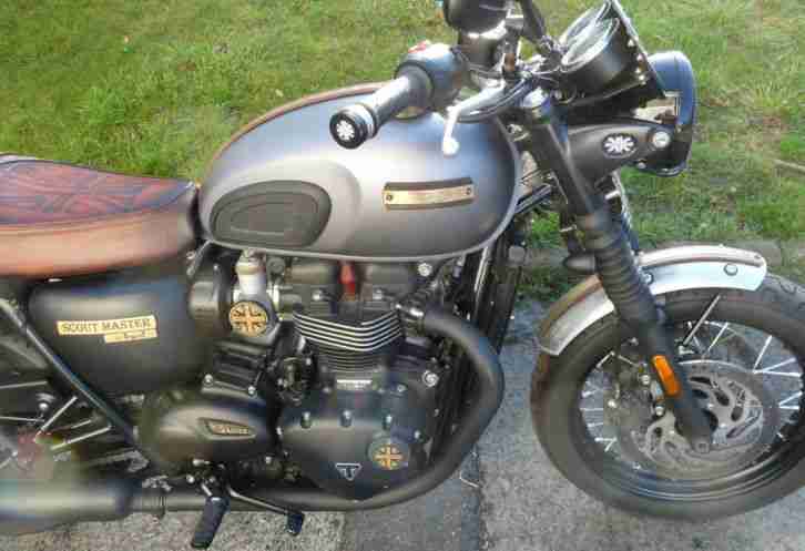 Triumph Bonneville Black T120 Scoutmaster Inz. möglich