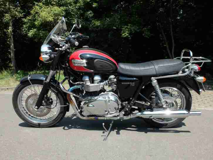 Triumph Bonneville T100 EFI, Sturzbügel, Windschild, Gepäckträger, HU 08.2018