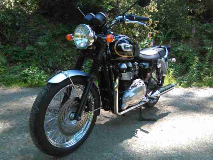 Triumph Bonneville T100