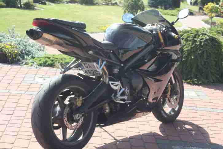 Triumph Daytona 675 2010 BJ ca.15000 km ohne Mindestpreis ab 1 Euro