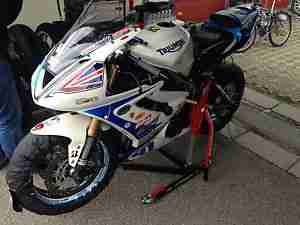 Triumph Daytona 675