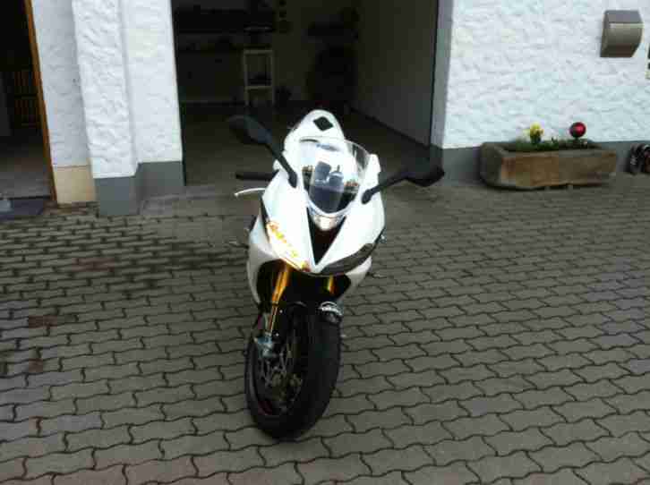 Triumph Daytona 675R / Race-ABS