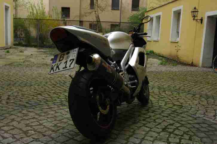 Triumph Daytona 955i