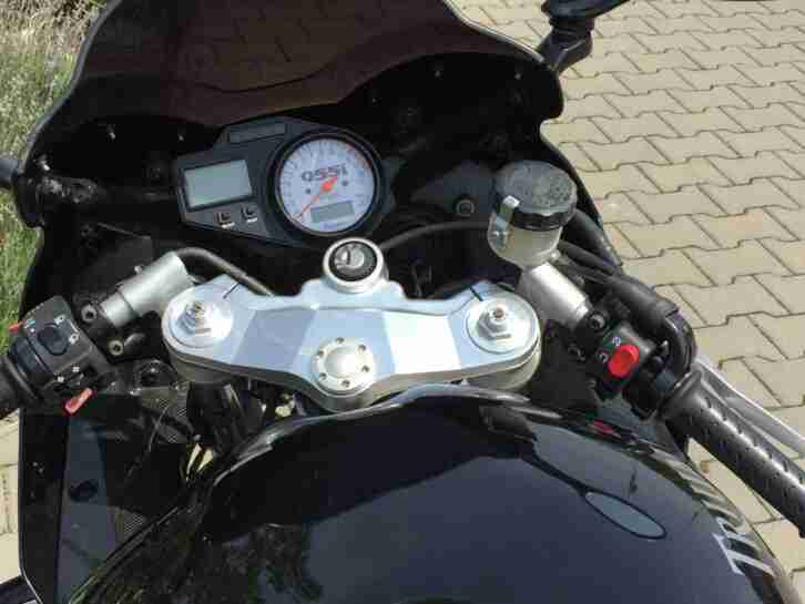 Triumph Daytona 955i 2004