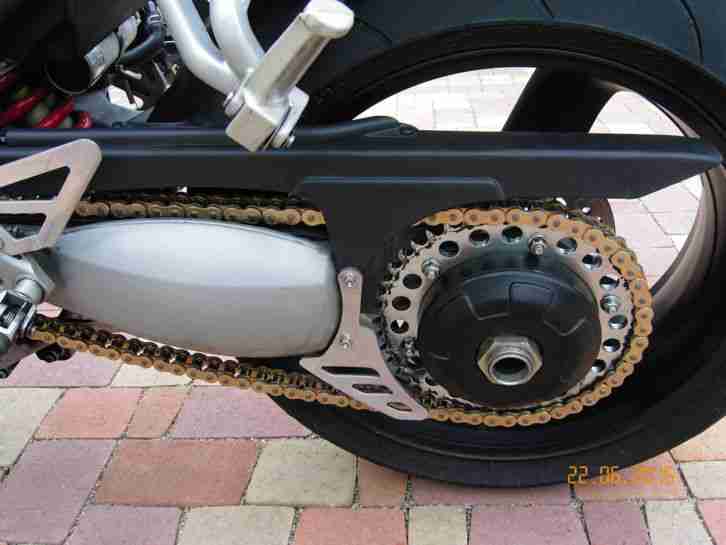 Triumph Daytona 955i 595N