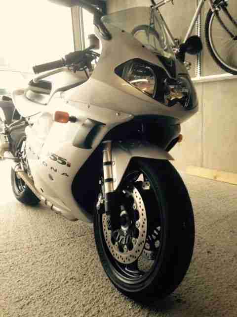 Triumph Daytona 955i, Modell 2002, Winterschnäppchen