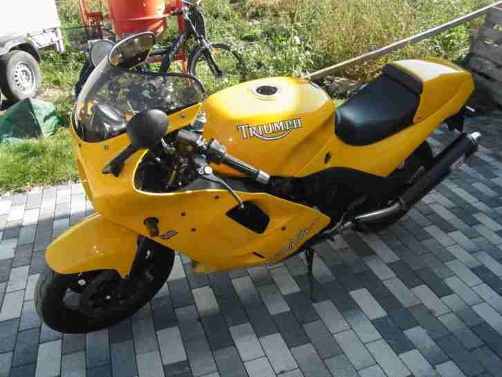 Triumph Daytona T300D