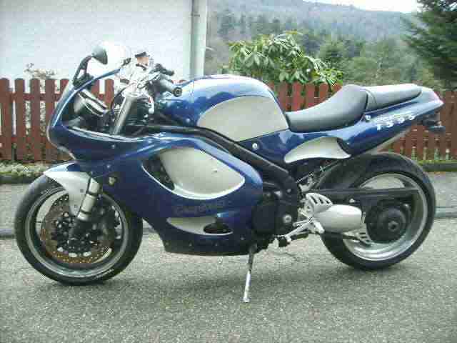 Triumph Daytona T595 955 ccm EZ 1998 Tüv 2016